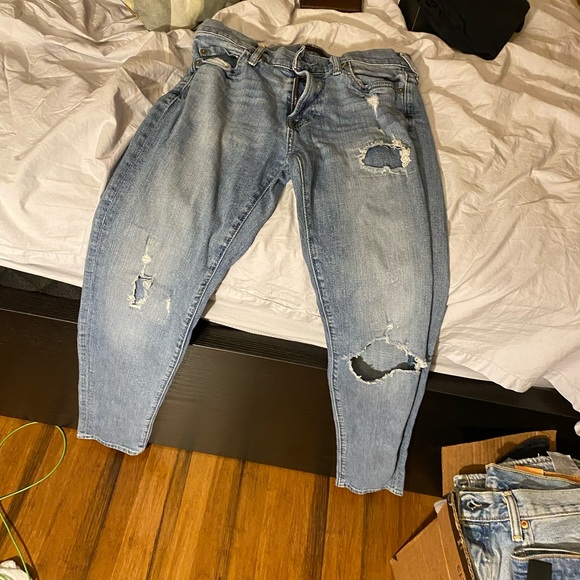 3 Pair Of jeans for $45 - Picture 11 of 11